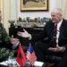 Shefi i Shtabit të Përgjithshëm të Forcave të Armatosura takon ambasadorin amerikan në Tiranë, ja detajet nga takimi