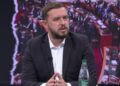 “Skena të turpshme”- Deputeti i PS për ngjarjet sot në Kuvend: Opozita s’ka argumente! Dhuna në Parlament, pasqyrë e asaj që ndodh në rrugë!
