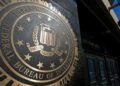 Disa letra me ‘substancë të panjohur’ u dërgohen zyrtarëve amerikanë, FBI nis hetimet