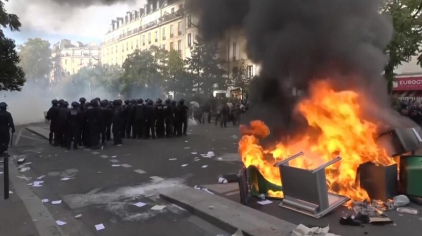 Franca përgatitet për një valë tjetër protestash të shtunën