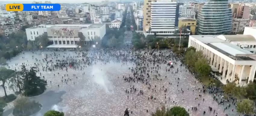 Dalin pamjet e fundit me dron  ja përmasat reale të protestës së dhunshme në Tiranë