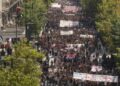 Mijëra studentë e mësues në protestë në Greqi, kundërshtojnë koston e jetesës dhe dështimet në arsim