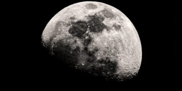 NASA bëhet gati për tre misione në Hënë, në kërkim të të dhënave për një prani të ardhshme njerëzore!