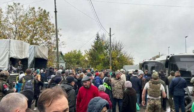Tre aeroplanë me banorë të evakuuar nga Oleshky mbërrijnë në Bjellorusi