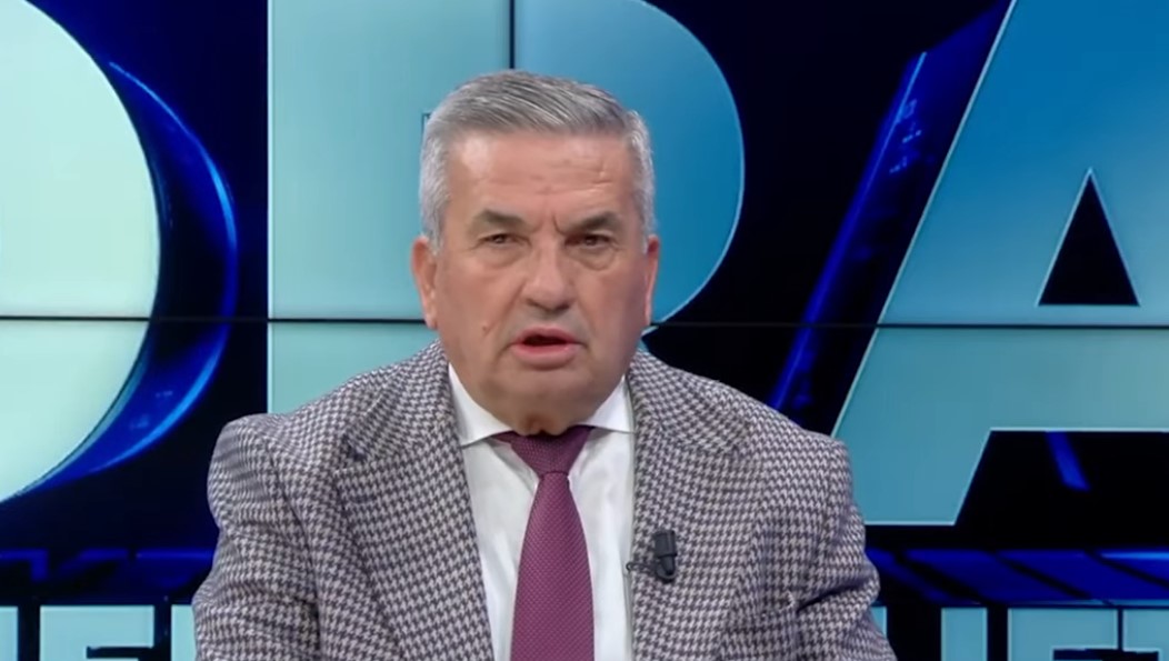  Antifa e Qorit financohet nga Rusia dhe Irani   Avokati Beqiri  Berisha investoi te flamingot  hedh gurin e fsheh dorën  Progni  miku i Flamur Nokës
