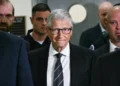 Bill Gates paralajmëron: Sulmet kibernetike nga IA, rreziku më i madh për njerëzimin