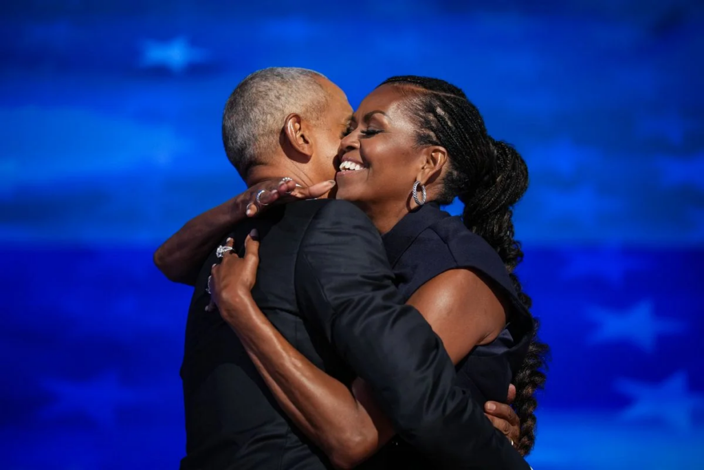  Të të dua bëhet gjithnjë    dashuria frymëzuese e Barack dhe Michelle Obama  Ja sa vite festuan së bashku 