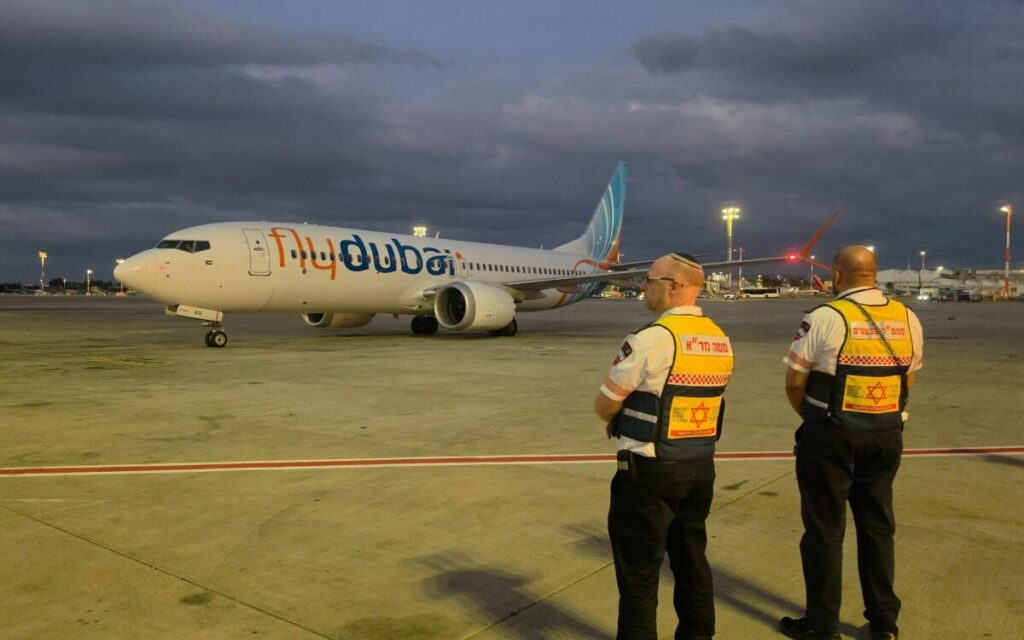 Britma  gjak dhe panik në kabinë  Çfarë ndodhi në avionin me 174 pasagjerë