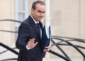Franca përballet me krizën e borxhit, qeveria prezanton buxhetin për 2027