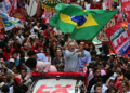 Paradoksi që po ‘trondit’ Brazilin: Pse të varfrit po braktisin Lulën dhe po mbështesin Bolsonaro-n?