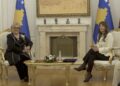 Disa orë pas votimit, Justina Shiroka-Pula mer zyrtarisht detyrën e Presidentes! Dorëzohet stafeta nga Haxhiu