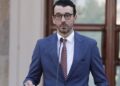 VIDEO/ Bypass-i i Elbasanit dhe hekurudha Tiranë-Durrës, Karakaçi jep detajet: Kontratat janë lidhur, vijojnë punimet! Ja kur hapen