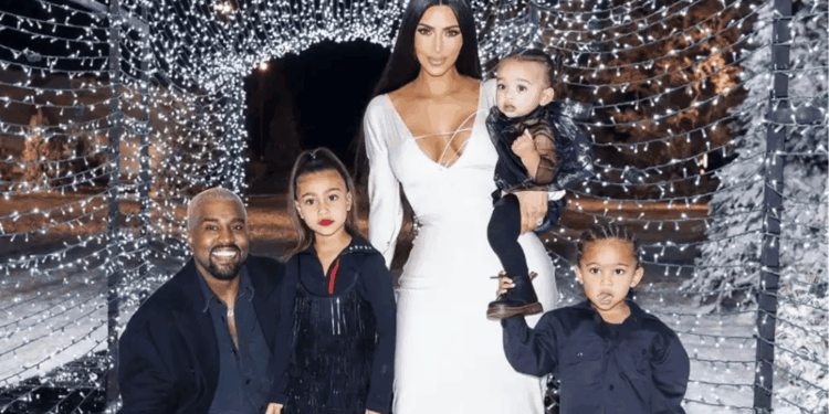 Kim Kardashian mburret me prindërimin: Jam një prind mesatarisht strikt, punësoj 5 dado në total