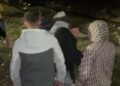 VIDEO/ Protestuesit përzënë Klevis Balliun, deputeti i PD futet në Lanë për tu larguar nga turma!