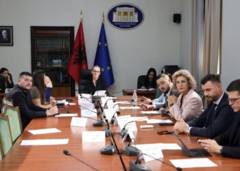 Programi për klimën dhe investimet në universitete, Komisioni i Burimeve Natyrore jep dritën e gjelbër për marrëveshjet!