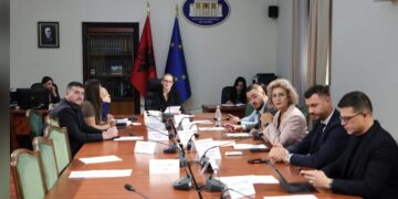 Programi për klimën dhe investimet në universitete, Komisioni i Burimeve Natyrore jep dritën e gjelbër për marrëveshjet!