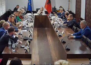 Guvernatori pa imunitet të ri, nisma e socialistëve lë jashtë mbrojtjen nga arrestimi të drejtuesve të Bankës! Diskutime te Ekonomia