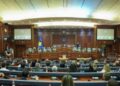 U ekzekutua nga kunati pak orë pasi kërkoi ndihmë në Polici, Kuvendi i Kosovës miraton rezolutë për hetimin e vrasjes së Arlinda Zekajt dhe dhunën ndaj grave