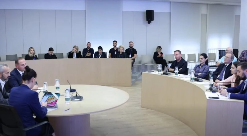 Zgjedhjet lokale 2027  zbulohet  taktika  politike e demokratëve  KQZ  Partia Demokratike nuk e mbështet zgjerimin e votimit elektronik 