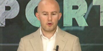 “Pas saj mund të qëndrojë Rusia, ose…!”- Arrestimi i bujshëm i ish-shefit të inteligjencës gjermane, eksperti: Historia më e madhe e spiunazhit!