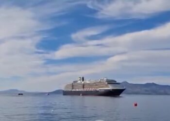 Dimri po vjen, por në Sarandë vijon sezoni, 1900 turistë zbresin nga kroçera “Oosterdam”! Ja 6 destinacionet shqiptare që do vizitojnë (VIDEO)