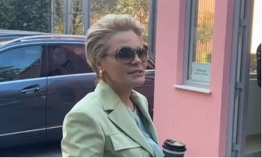  E neveritur    Kryemadhi flet për videot intime nga GJKKO  Askush s ka punë me dhomën e gjumit të tjetrit  Të ndihesh i dhunuar nga një filmim p rno 
