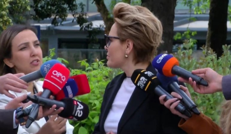  Tani çdo kriminel do të lirohet  se s ka avokat   Kryemadhi flet pas shtyrjes së seancës ndaj saj dhe Metës  U shpërdorua e drejta jonë për t u mbrojtur