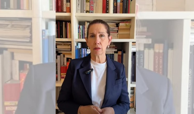  Janë duart e zeza dhe të liga   Dhuna në protestë  reagon ministrja Kumbaro  Të mos lejojmë që fëmijët tanë të përdoren për qëllime të errëta  Duan destabilizim