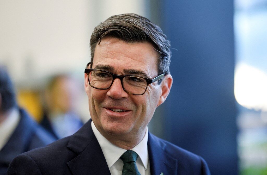 Burnham përjashton ribashkimin me BE në para zgjedhjeve të ardhshme  por kërkon lidhje më të ngushta