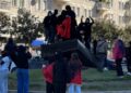 Të maskuarit e vandalizuan, deputeti Shalsi për monumentin e ‘Lahutës së Malcis’: Si lufton për të ardhmen, kur s’njeh krenaritë e vendit?