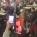 VIDEO/ Përshkallëzohet situata, protestuesit bllokojnë dhe shkatërrojnë makinën e Policisë!