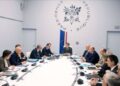 Trazirat dhe kaosi në Francë, Macron urdhëron masa të reja: Protestat jashtë sindikatave do të ndalohen!