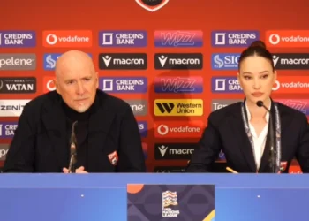 Trajneri Maran pas humbjes me Finlandën: Na penalizuan vendimet e arbitrit