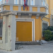 Protesta/ Ministria e Arsimit blindon dyert dhe dritaret me kompensatë