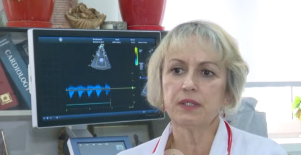 Pijet energjike po i çojnë fëmijët në spital  mjekët japin alarmin  9 deri në 12 vjeçarët konsumojnë mbi tre në ditë  rastet nisin që 6 vjeç 