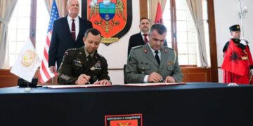 Firmoset marrëveshja për Gazën nga ministri Nufi, i pranishëm edhe ambasadori amerikan Eric Wendt: Konfirmojmë angazhimin për paqen