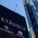 Marrëveshje historike në Hollywood: “Paramount” përmbyll blerjen e “Warner Bros” për 110 miliardë dollarë!