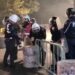 Dhuna në protestë, përfundojnë të lënduar te Trauma 2 efektivë policie dhe 4 të rinj! Paraqiten në gjendje të mirë shëndetësore
