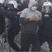 Përshkallëzimet në protestën përpara Ministrisë së Arsimit, Policia e Shtetit reagon përsëri: Mos digjni e shkatërroni, është krim! Ja çfarë rrezikoni