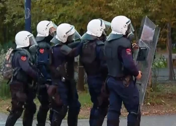 Ministria e Shëndetësisë: Në spital po trajtohen 19 efektivë, 4 protestues, 4 kalimtarë dhe 1 gazetare