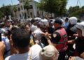 Protesta e dhunshme para Parlamentit, Policia arreston 3 persona, 6 të tjerë procedohen penalisht!