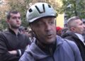 Tensionet mes dy kampeve te Ministria e Arsimit, protestuesi akuzon: PD ka muaj që do të prishë protestën!