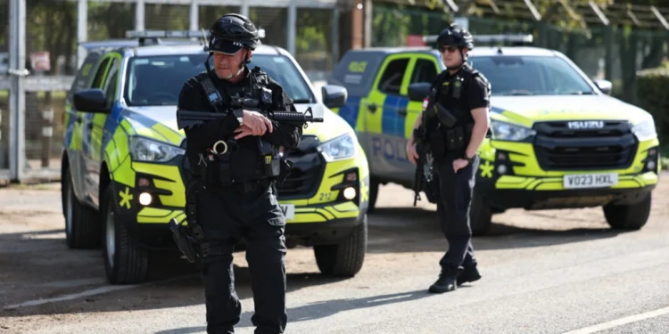 Arrestohet një 22-vjeçar britanik, dyshohet për përgatitje të një sulmi terrorist pranë bazës ajrore RAF Fairford -