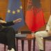 Rama ndërpreu intervistën me gazetarin amerikan në Tiranë, “Channel 5” paralajmëron publikimin e plotë javën e ardhshme!