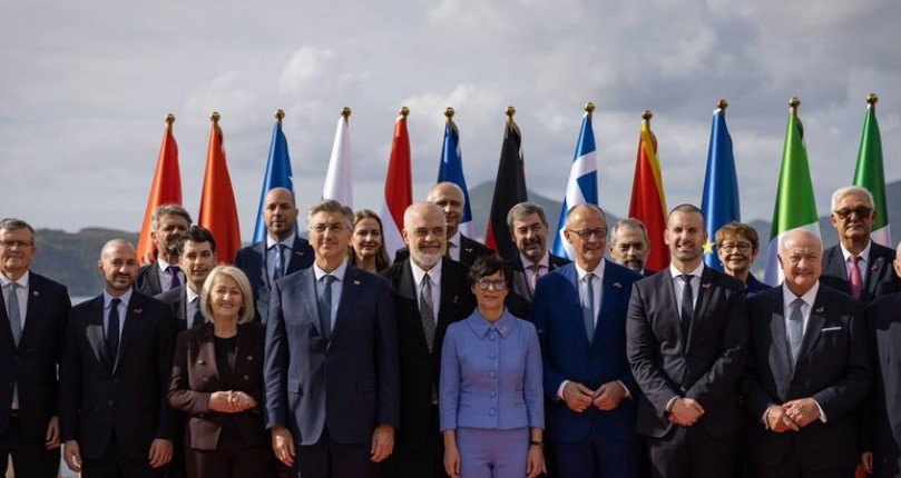  Të japin karotën  por    Eksperti shpjegon sa ka përfituar Shqipëria  13 vite Proces Berlini  miliarda euro dhe dhjetëra marrëveshje 