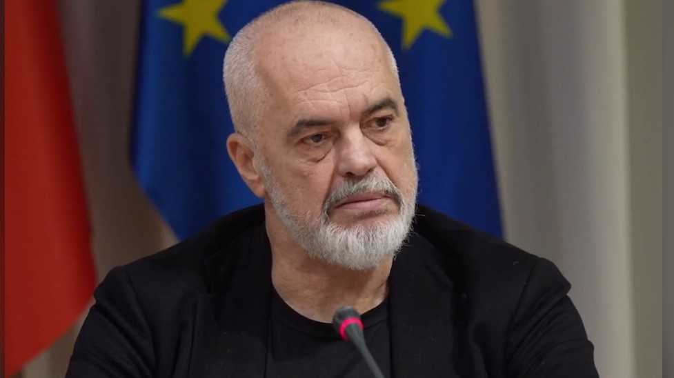 Tryeza Kombëtare  Nga rrjetet sociale te përgjegjësia e prindërve  Rama prezanton masat për mbrojtjen e fëmijëve  Së shpejti nisim diskutimin publik