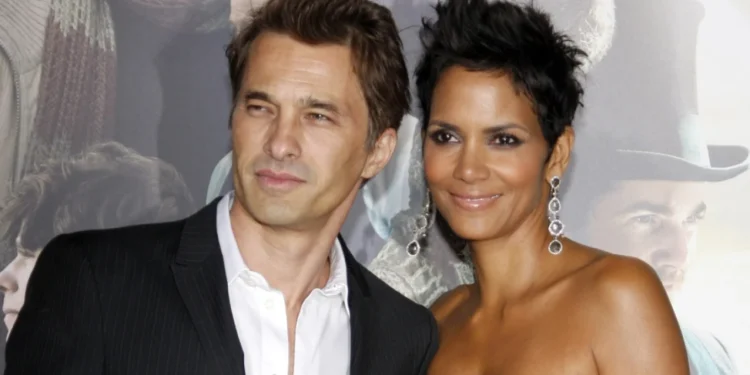 Halle Berry përballet me kufizime të përkohshme në kujdestarinë e djalit, ish-bashkëshorti e akuzon për dhunë fizike