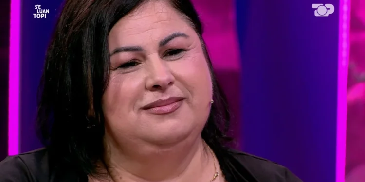 Elena Kocaqi rrëfen dhimbjen e humbjes së babait: “Ikja e tij ishte tronditja më e madhe e jetës sime