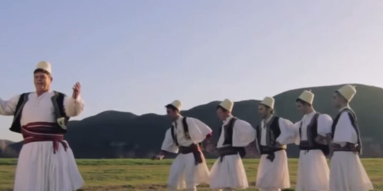 VIDEO/ Vallja e Osman Takës shpallet pjesë e Trashëgimisë Kulturore Jomateriale të Shqipërisë