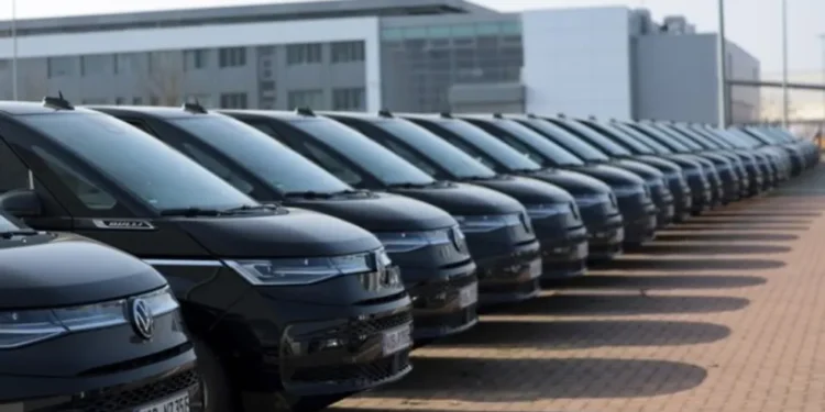 Volkswagen godet rëndë në Kinë, ndërsa Evropia rigjallërohet për automjetet elektrike